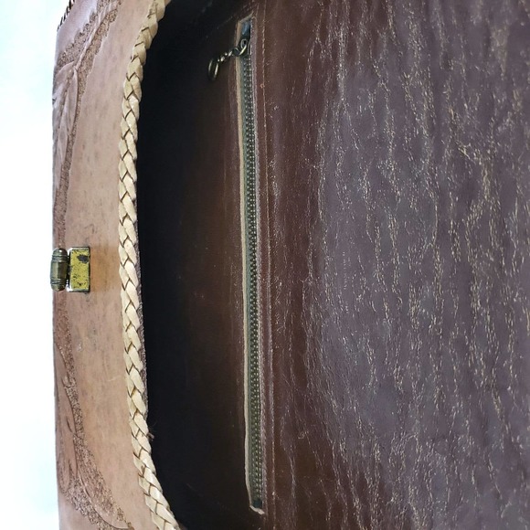 Vintage Artisan Handtooled Leather Bag - Picture 8 of 9